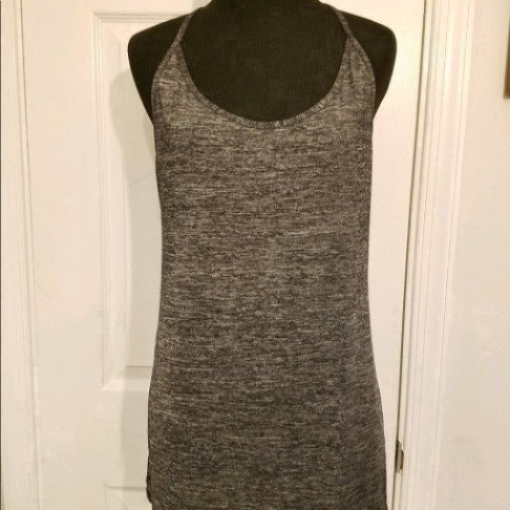 Nike Dri-FIT Tuned Cool Tank - Picture 2 of 8